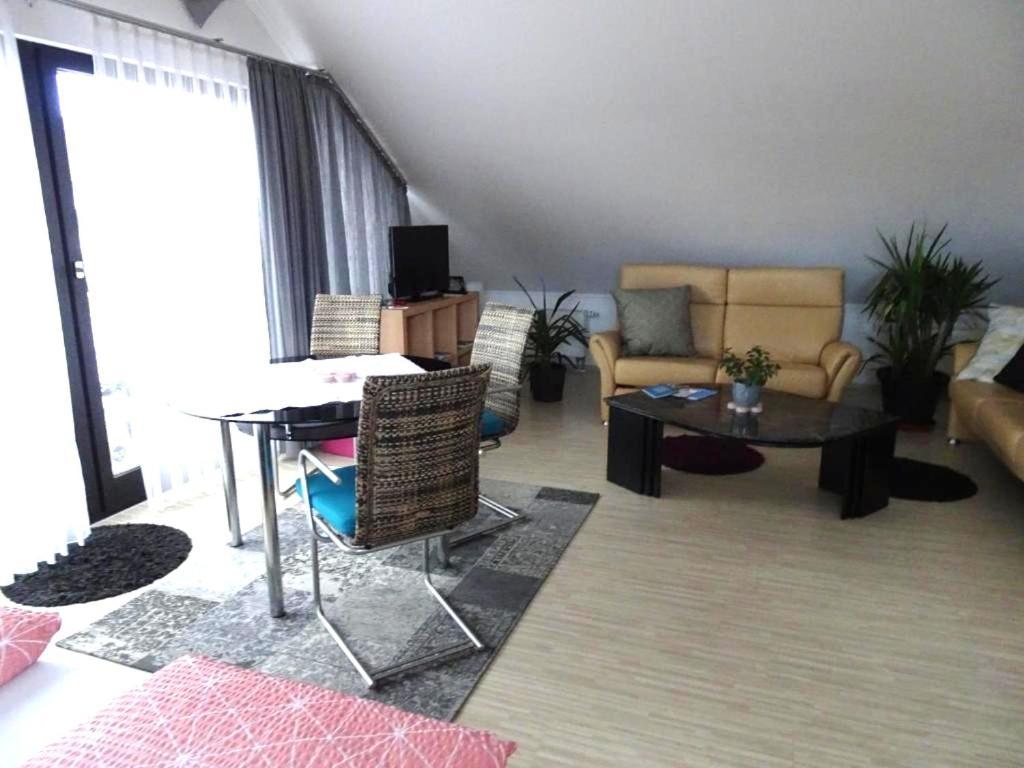 Ferienwohnung Am Bodensee อูลดิงเงน มึลโฮเฟิน ภายนอก รูปภาพ